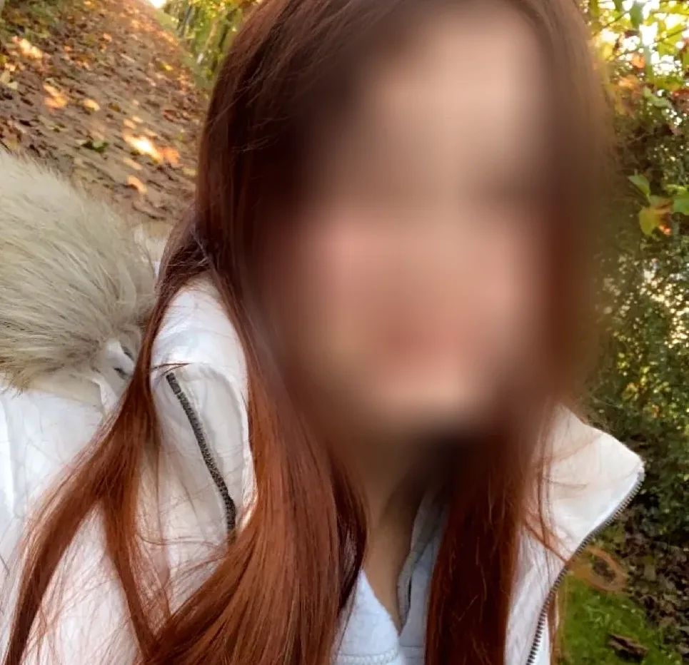 Elena, 21
