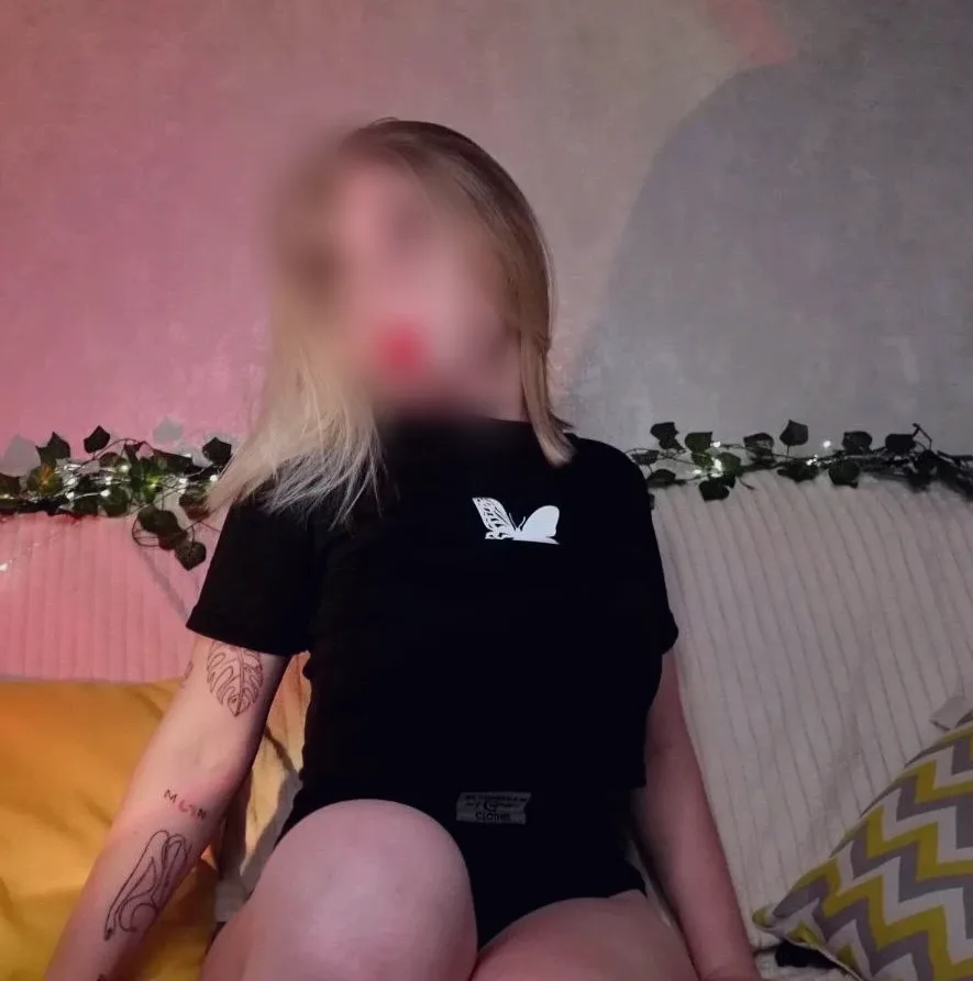 Fatma, 22
