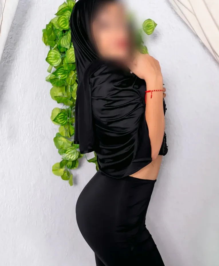 Ramona, 25