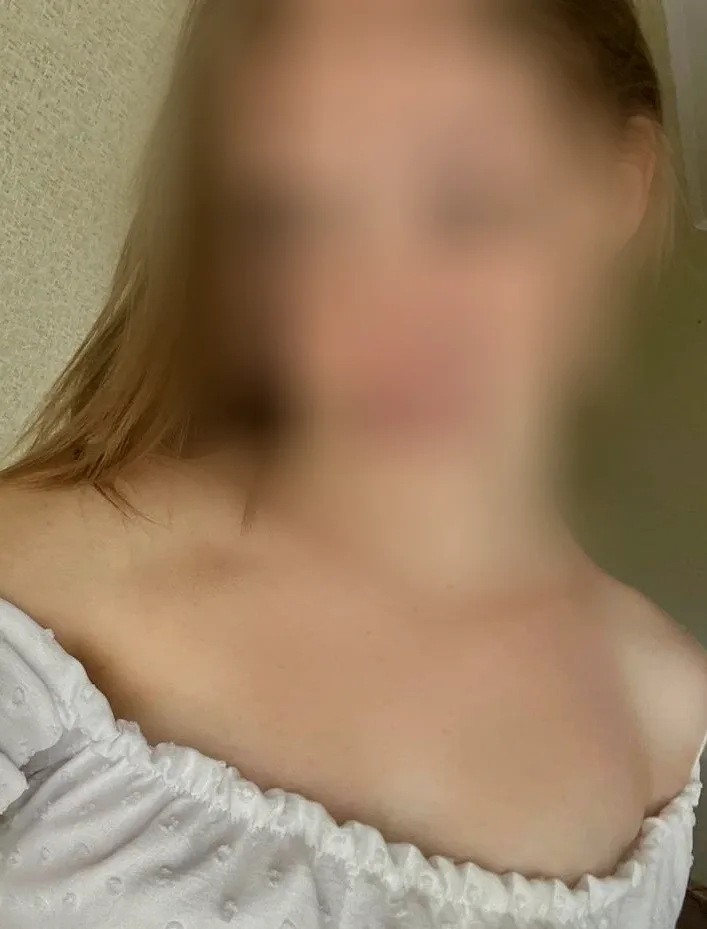 Selina, 34